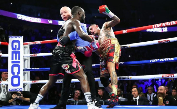 Boxe: Terence Crawford bate Jose Benavidez no ltimo assalto, mantm cinturo e segue invicto