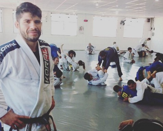 Caio Almeida mira GP dos Leves da Copa Podio e conta sobre parceria com a Atos: �Todos n�s ganhamos�