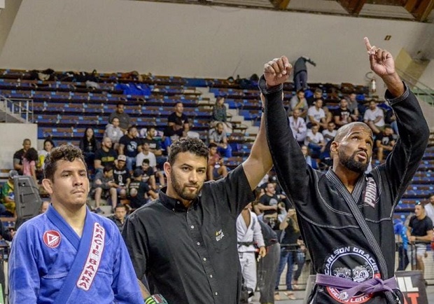 Adversrio de Lyoto, Rafael Carvalho conquista trs ouros no Curitiba Open de Jiu-Jitsu